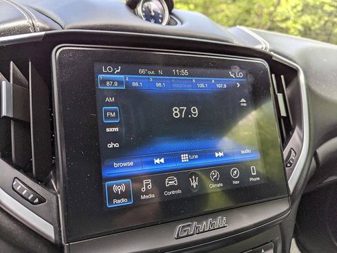 Used 2019 Maserati Ghibli S GranLusso image 13