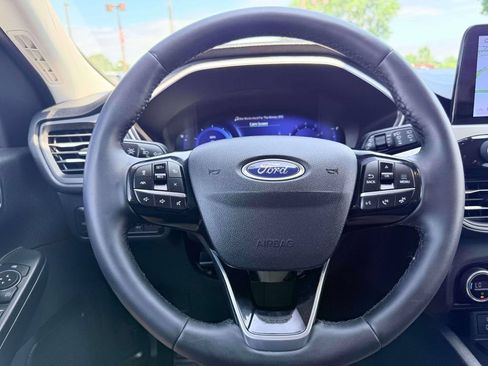 Used 2021 Ford Escape SEL w/ Technology Package FWD image 15