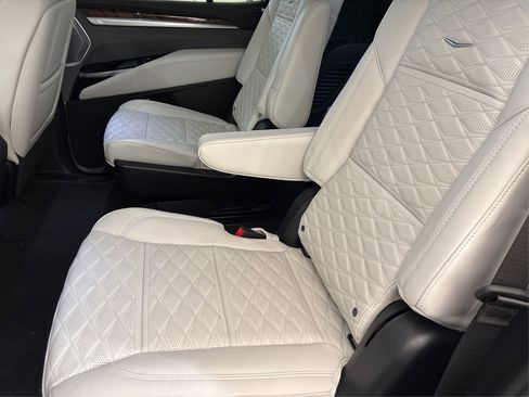 New 2025 Cadillac Escalade Sport Platinum image 10