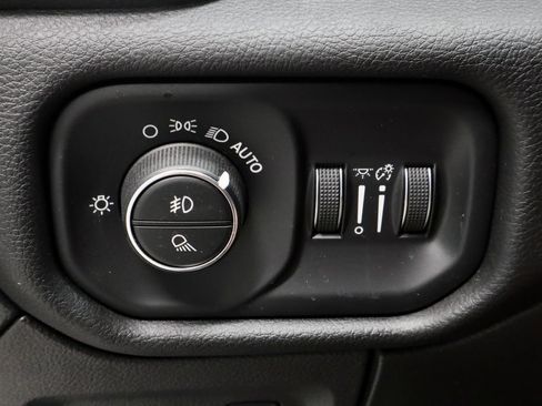 Used 2023 RAM 1500 Laramie AWD/4WD image 28