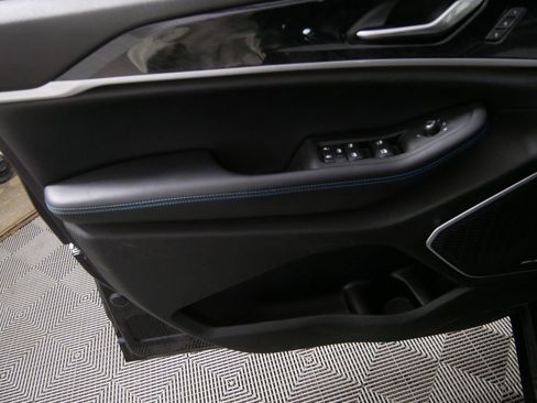 Used 2023 Jeep Grand Cherokee Trailhawk w/ Luxury Tech Group III image 13