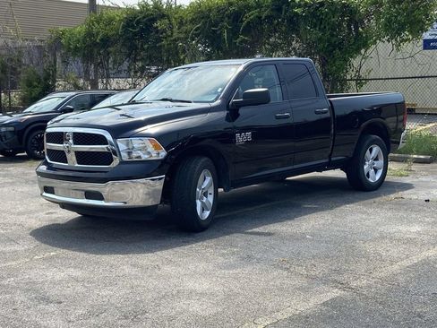 Used 2024 RAM 1500 Classic SLT AWD/4WD image 5
