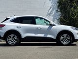 Used 2022 Ford Escape SEL image 3
