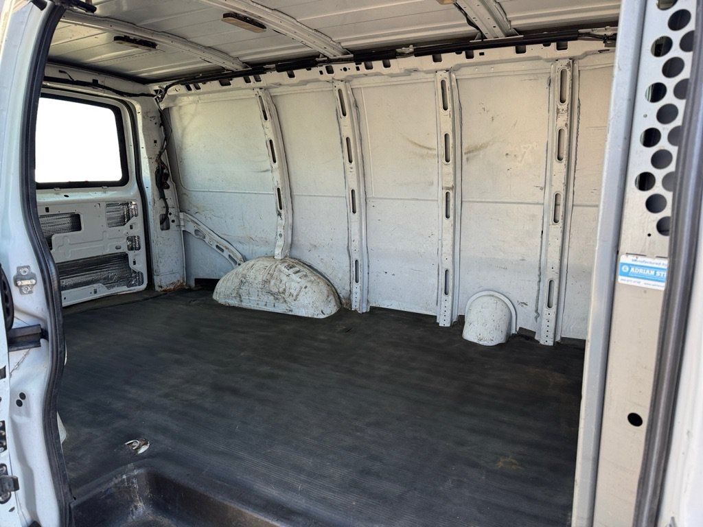 Used 2018 GMC Savana 2500 w/ Driver Convenience Package RWD image 11