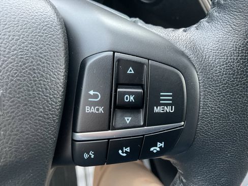 Used 2020 Ford Escape SEL image 17