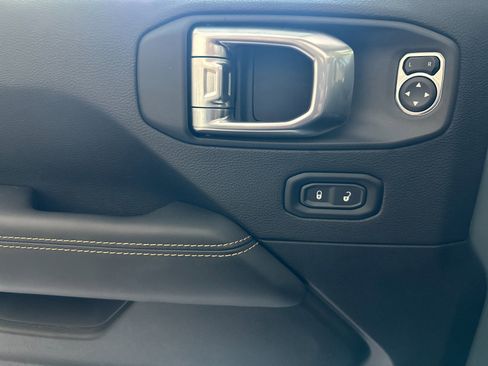 New 2025 Jeep Wrangler Unlimited Rubicon 392 image 10