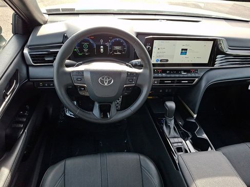 Certified 2025 Toyota Camry XSE image 11