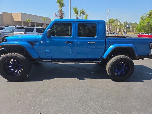 Used 2021 Jeep Gladiator Overland w/ Popular Equipment Package image 3