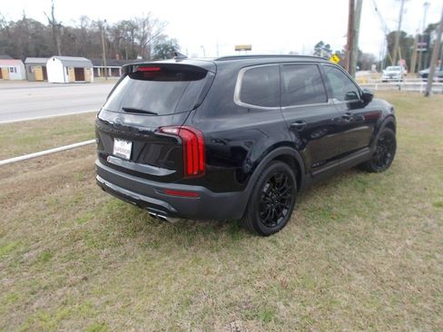 Used 2021 Kia Telluride SX w/ Nightfall Edition Package image 3