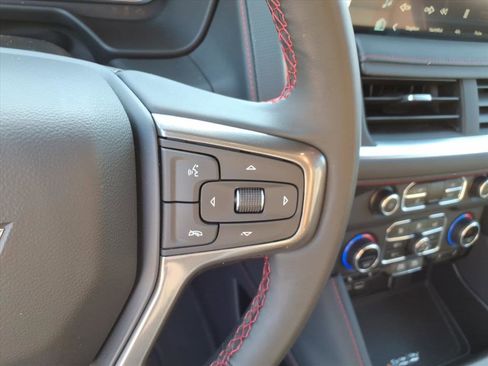 Used 2023 Chevrolet Suburban RST w/ Luxury Package image 18