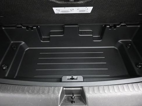 Used 2025 Buick Enclave Preferred image 44