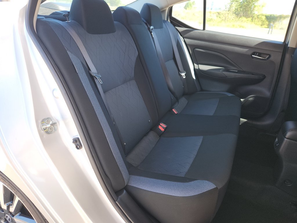 Used 2025 Nissan Versa SV FWD image 15