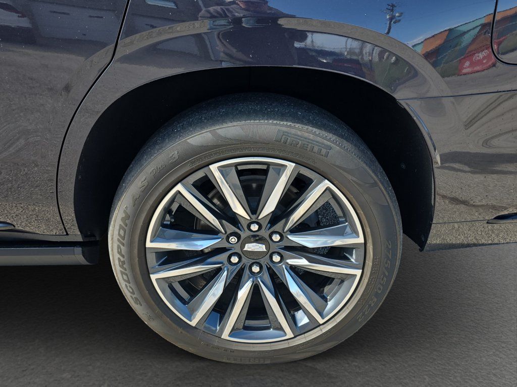 Used 2022 Cadillac Escalade Sport w/ Touring Package AWD/4WD image 5