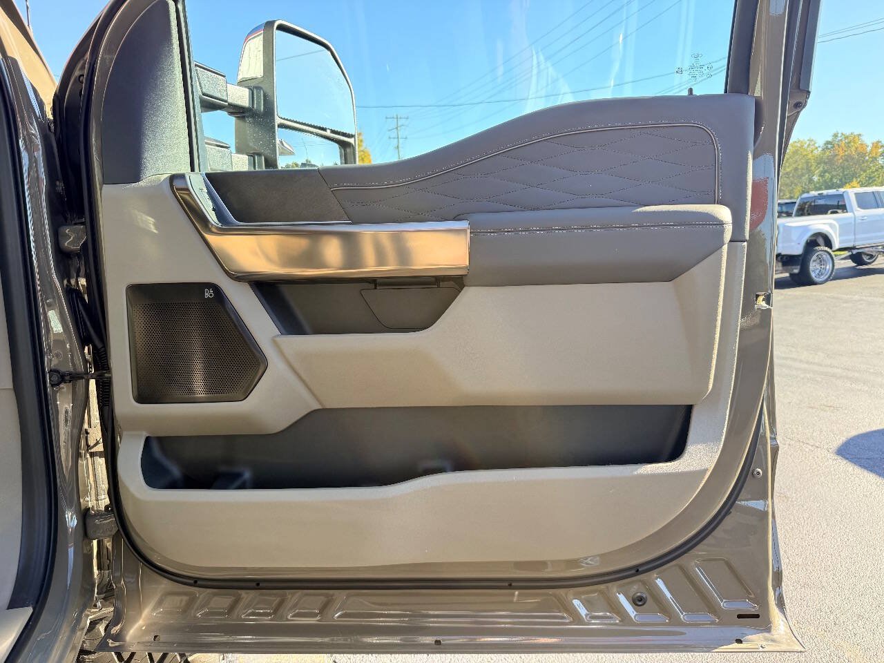 Used 2027 Ford F450 Platinum w/ Platinum Plus Package AWD/4WD image 44