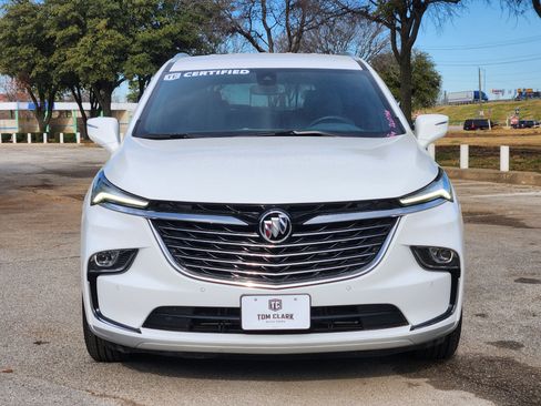 Certified 2024 Buick Enclave Essence image 2