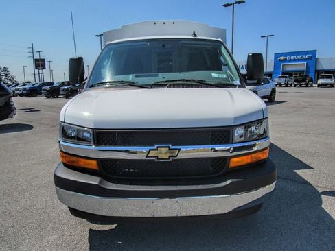 New 2025 Chevrolet Express 3500 w/ Power Convenience Package image 2