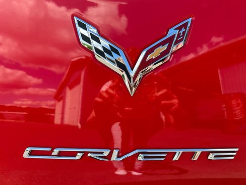 Used 2019 Chevrolet Corvette Stingray Coupe w/ 1LT RWD image 34