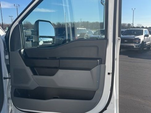 Used 2023 Ford F350 XL w/ 360-Degree Camera Package image 31