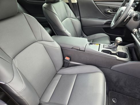 Certified 2025 Lexus ES 300h w/ Premium Package FWD image 10