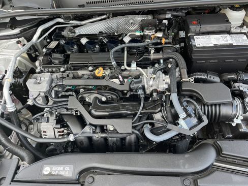 Used 2025 Toyota Corolla LE FWD image 32