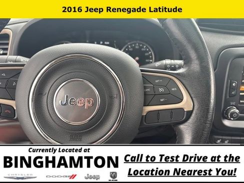 Used 2016 Jeep Renegade Latitude AWD/4WD image 14