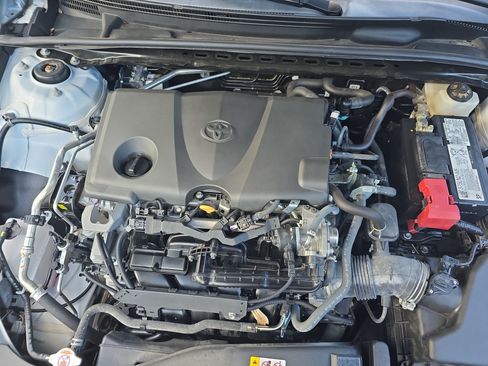 Used 2024 Toyota Camry SE FWD image 30