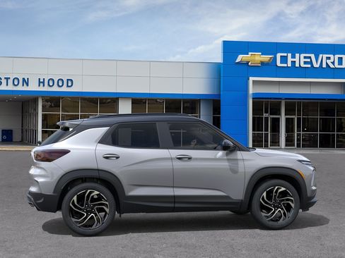 New 2026 Chevrolet TrailBlazer RS w/ Convenience Package FWD image 5