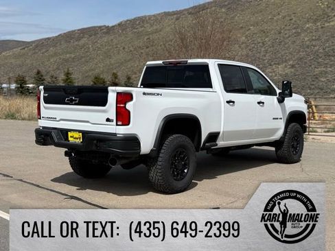 New 2026 Chevrolet Silverado 2500 ZR2 image 6