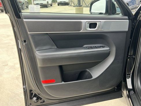 Used 2025 Hyundai Santa Fe SEL FWD image 21