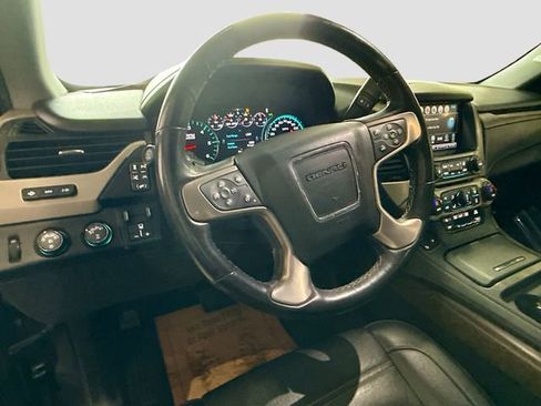 Used 2018 GMC Yukon Denali w/ Denali Ultimate Package image 12