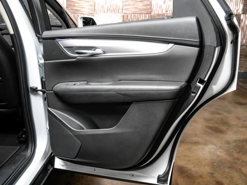 Used 2019 Cadillac XT5 Premium Luxury FWD image 52