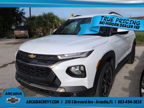 Used 2023 Chevrolet TrailBlazer ACTIV w/ Sun and Liftgate Package FWD image 7