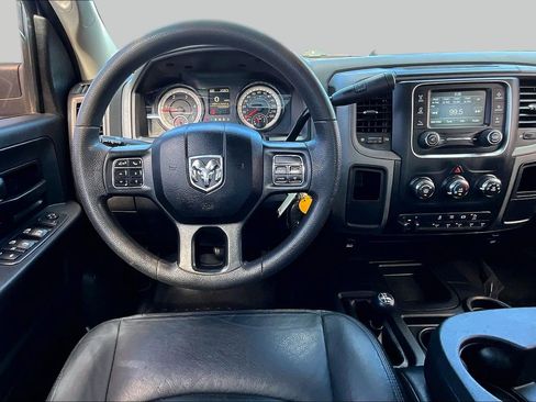 Used 2018 RAM 2500 Tradesman w/ Chrome Appearance Group AWD/4WD image 5