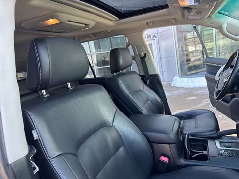 Used 2015 Toyota Land Cruiser w/ Preferred Accessory Package image 37