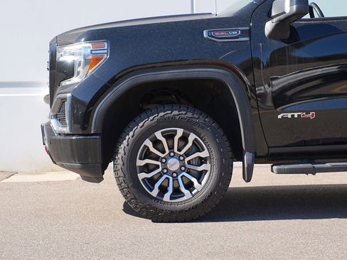 Used 2020 GMC Sierra 1500 AT4 w/ AT4 Premium Package AWD/4WD image 11