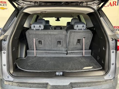 Used 2019 Chevrolet Traverse LT w/ LT Premium Package FWD image 24