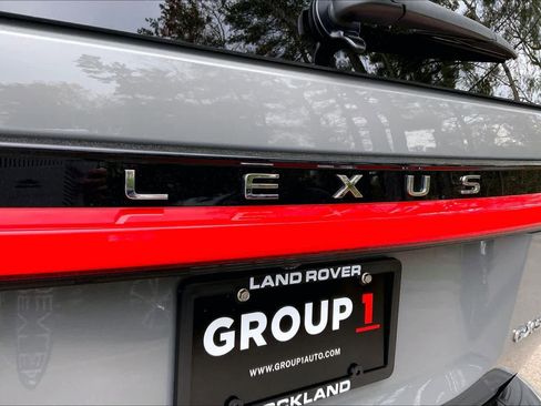 Used 2024 Lexus GX 550 w/ Accessory Package (2T) AWD/4WD image 30
