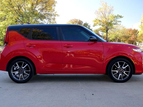 Used 2020 Kia Soul GT-Line image 11