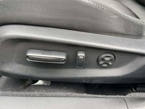 Used 2018 Honda Accord EX image 14