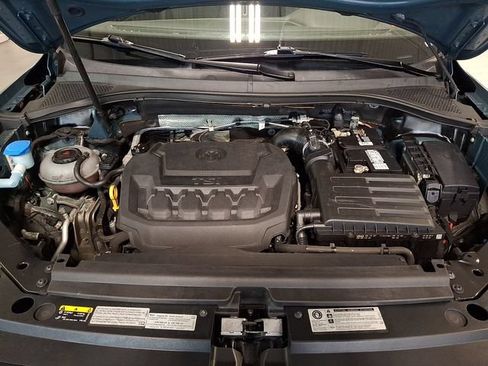 Used 2020 Volkswagen Tiguan SE w/ Panoramic Sunroof Package AWD/4WD image 26