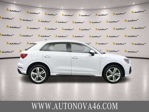 Used 2020 Audi Q3 2.0T Premium Plus w/ Premium Plus Package AWD/4WD image 10