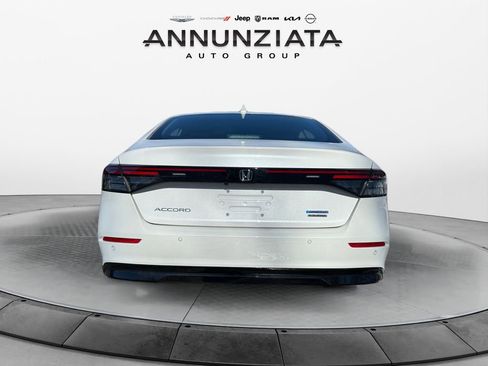 Used 2025 Honda Accord Touring image 4