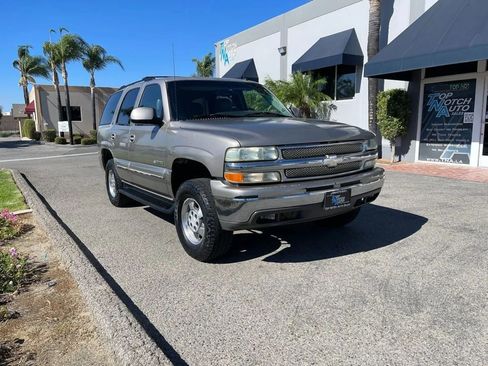 Used 2003 Chevrolet Tahoe LT image 3