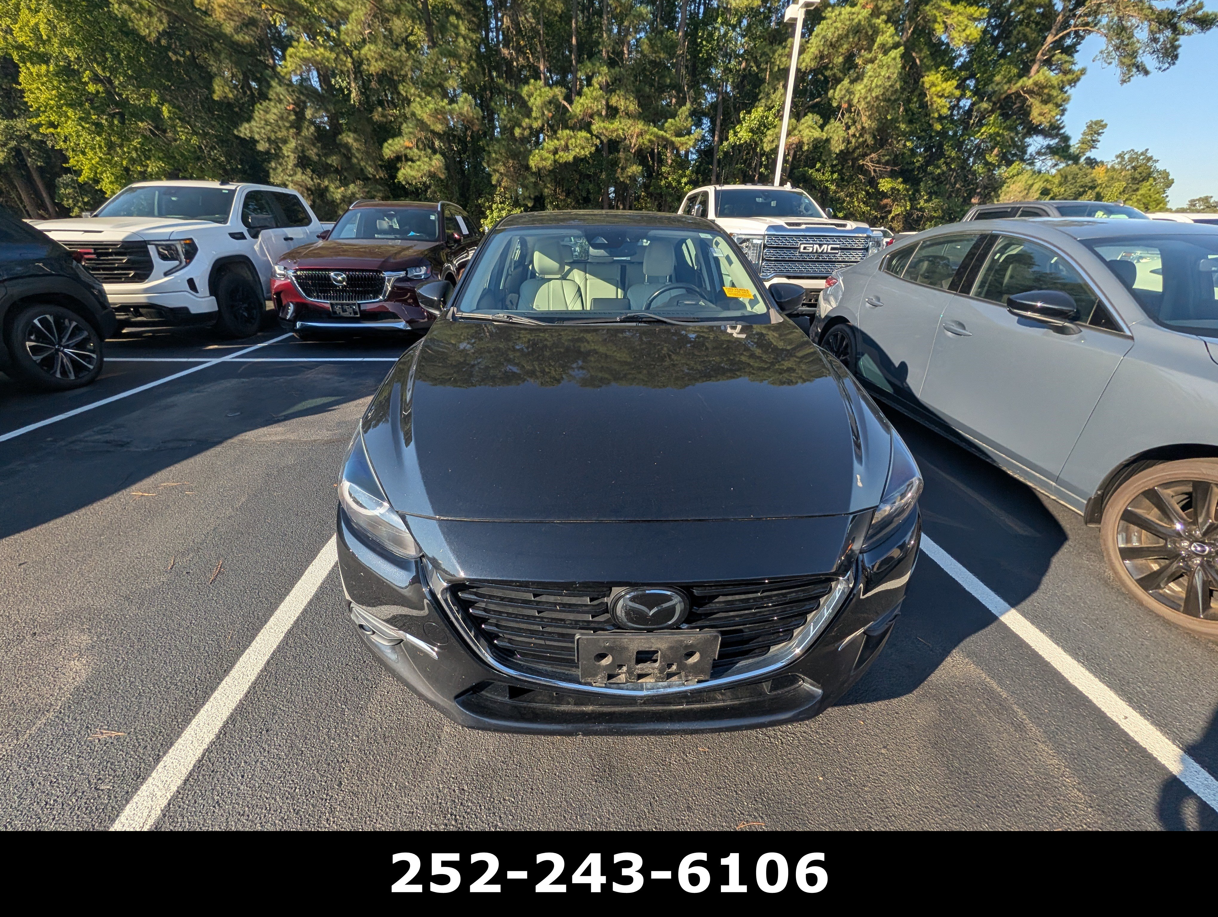 Used 2017 MAZDA MAZDA3 Grand Touring w/ Premium Equipment Package FWD image 8