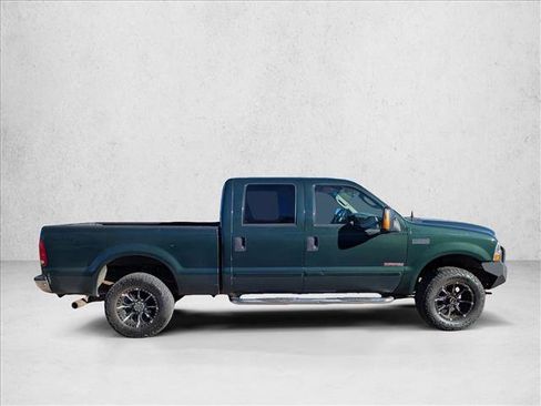 Used 2003 Ford F250 XLT image 4