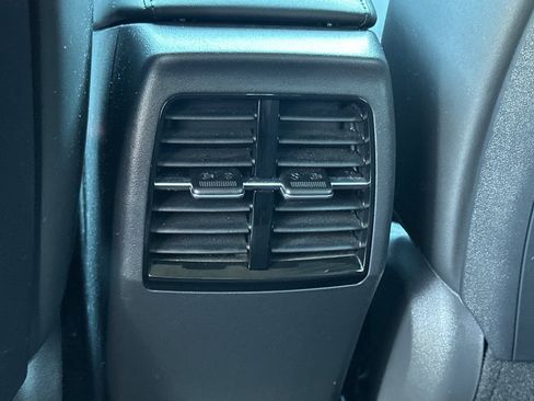 Certified 2025 Kia Niro EX w/ EX Cold Weather Package image 43