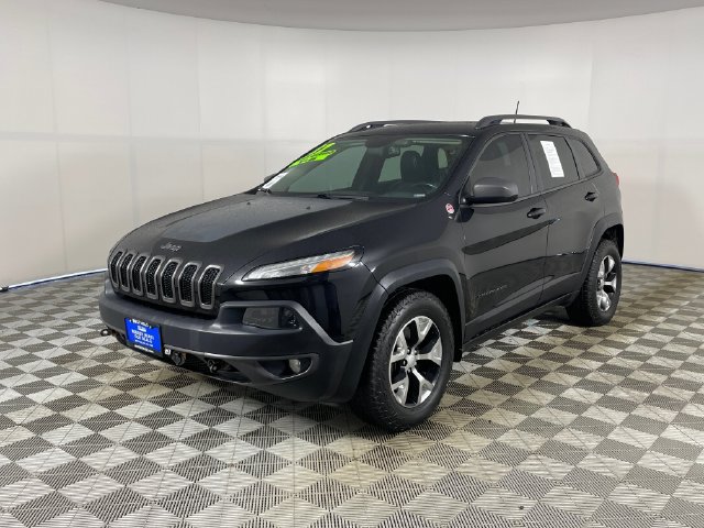 Used 2017 Jeep Cherokee Trailhawk w/ Comfort/Convenience Group AWD/4WD image 1