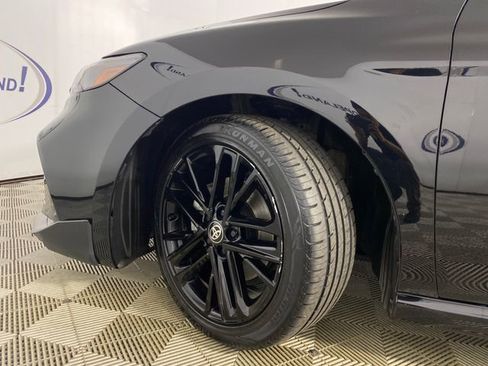 Used 2025 Toyota Camry SE FWD image 23