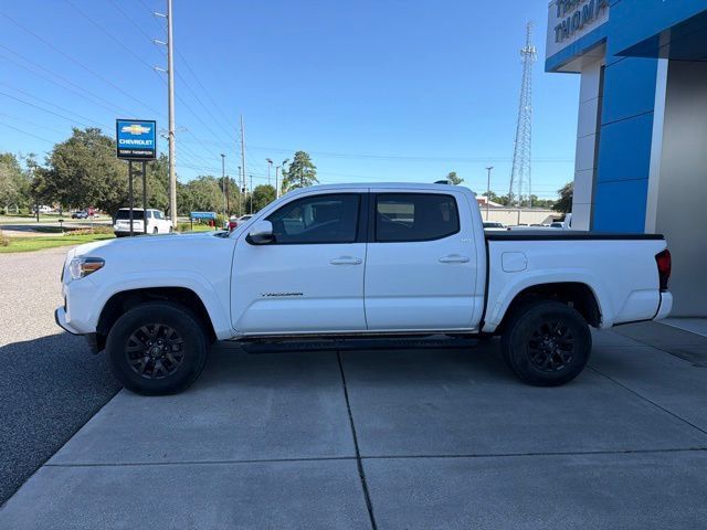 Used 2022 Toyota Tacoma SR5 RWD image 7