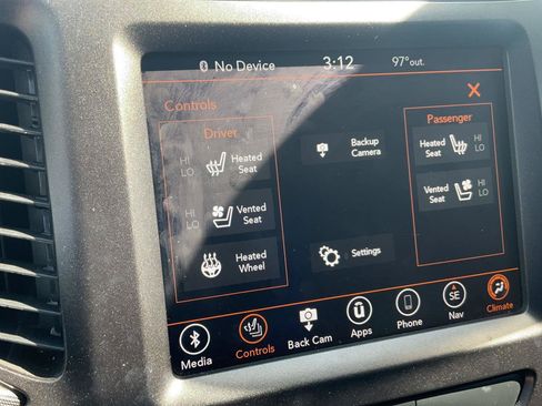 Used 2020 Jeep Cherokee Trailhawk AWD/4WD image 14